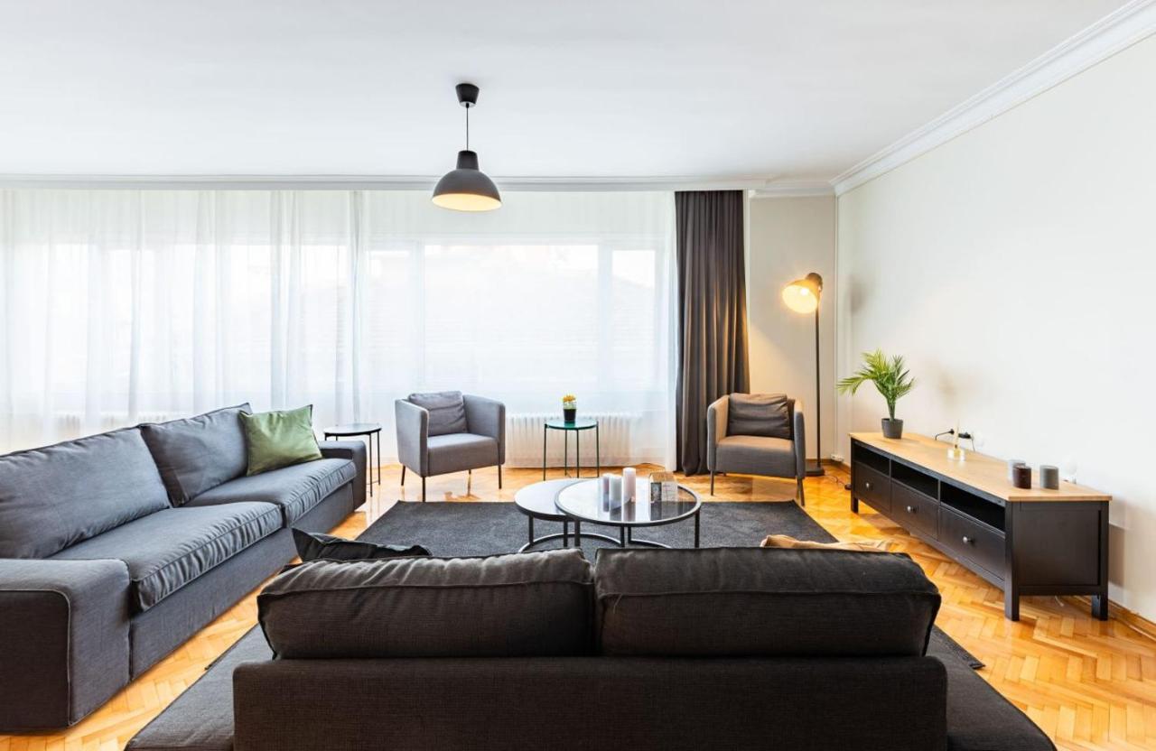 Lovely Flat With Great Location In Sisli Istanboel